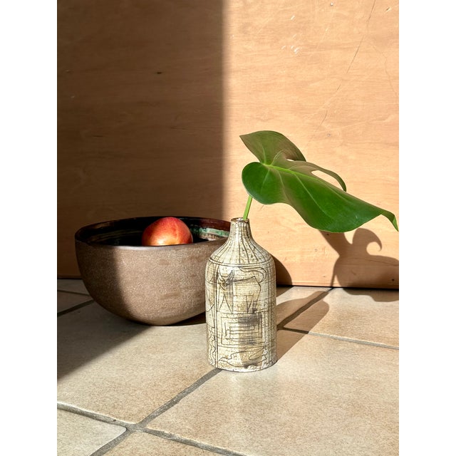 Studio Ceramic Vase with Incised Symbol and Line Decoration by Gerhard Liebenthron, Bremen, Germany, 1963 For Sale - Image 13 of 14