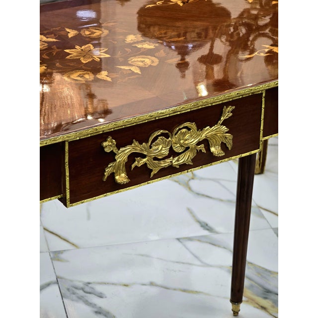 French Style Brown Console Table With Gold Leaf Accents For Sale - Image 4 of 7