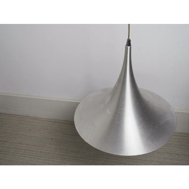 Mid-Century Modern Space Age Trumpet Pendant Light in Brushed Aluminium and Metal, 1960s For Sale - Image 3 of 11