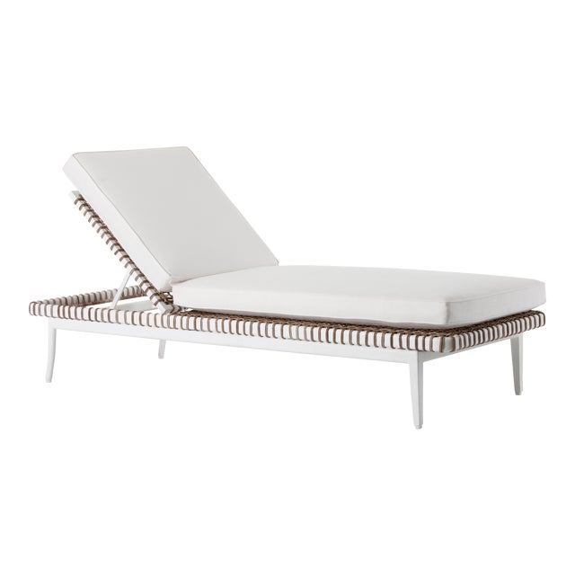Delta Gamma Chaise Lounge in White For Sale
