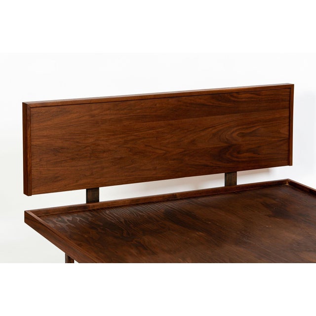 Vintage Mid-Century Walnut Wood Platform Bed by Richard Artschwager (Attr.) 1950s For Sale - Image 11 of 15