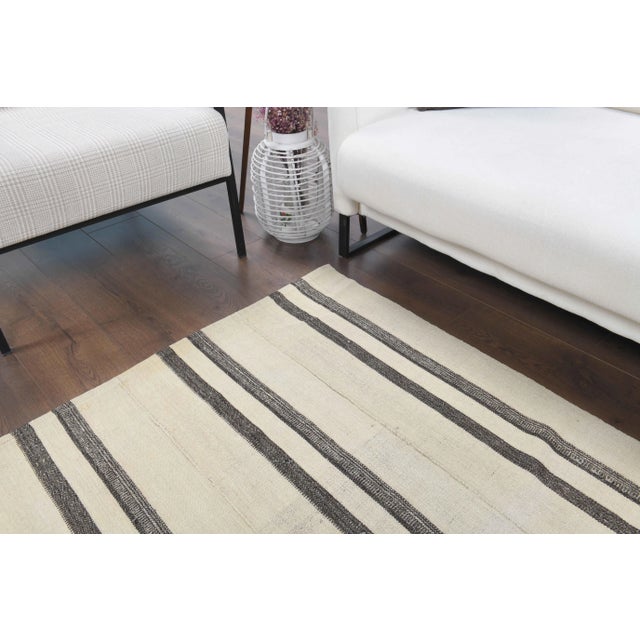 Textile Vintage Turkish Hand-Knotted Wool Cotton Beige Kilim Area Rug For Sale - Image 7 of 11