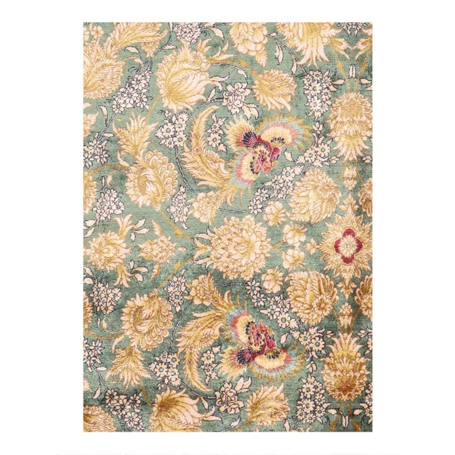 Viscose on a cotton foundation with a medallion This rug has a dense, soft pile, and excellent quality, to ensure that you...