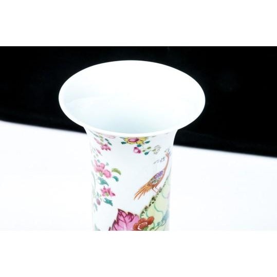 Late 20th Century Mottahedeh Tobacco Leaf Porcelain Trumpet Vase - 11 Inch For Sale - Image 5 of 8