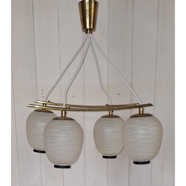 Mid-Century Japanese Ceiling Lamp with Pagoda-Shaped Brass Frame and Lantern Glass Shades, 1960s, in Very Good conditions....