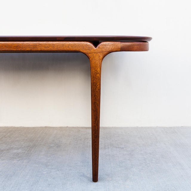 Wood Restored 1950s Mahogany Dining Table With Two Leaves Attributed to Brown Saltman For Sale - Image 7 of 15