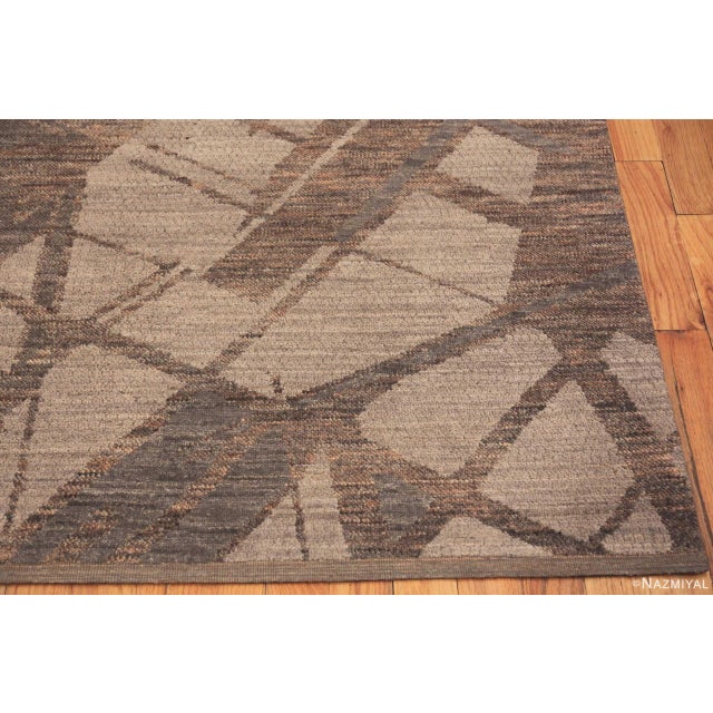 Modern Nazmiyal Collection Elegant Modern Transitional Geometric Design Rug For Sale - Image 3 of 5