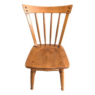 1960s Ethan Allen Heirloom Nutmeg Maple Chair Spindle Back For Sale