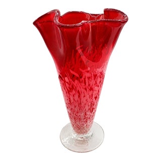 Vintage MCM MURANO-style Hand-Blown Glass Ruffled Swirl Handkerchief Vase For Sale