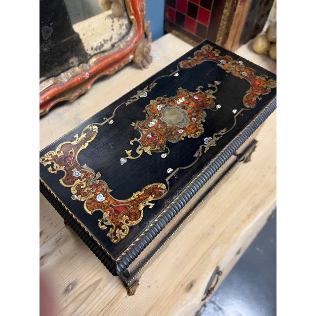 Mid 19th Century French Inlaid Tea Caddy For Sale - Image 9 of 11