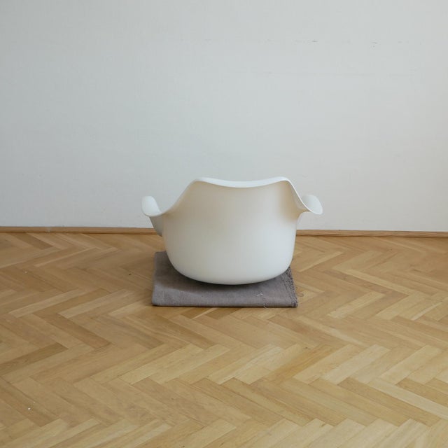 Eero Saarinen Tulip Seat Shell by Eero Saarinen for Knoll For Sale - Image 4 of 6