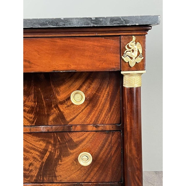 Traditional 19th Century Empire-Style Mahogany Chest of Drawers For Sale - Image 3 of 13
