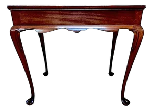 1940s Queen Anne Style Mahogany Tea Table With Double Pullout Trays