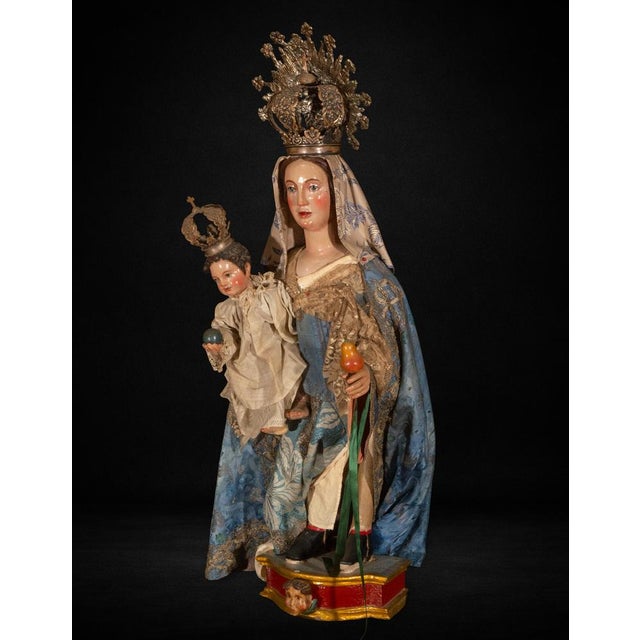 17th Century Baroque Spanish Virgin and Child Figure with Silver Crown For Sale - Image 6 of 10