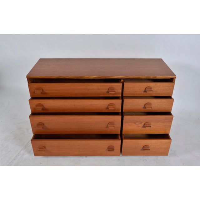 Mid-Century Teak Cantata Chest of 8 Drawers by Ron Carter for Stag, United Kingom, 1960s For Sale - Image 4 of 18