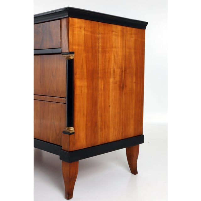 Biedermeier Chest of Drawers in Cherry Wood, 1820 For Sale - Image 14 of 18