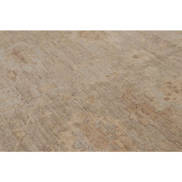 This oversized 14x18 contemporary rug is a breathtaking addition to Rug & Kilim’s Modern Classics collection—a...