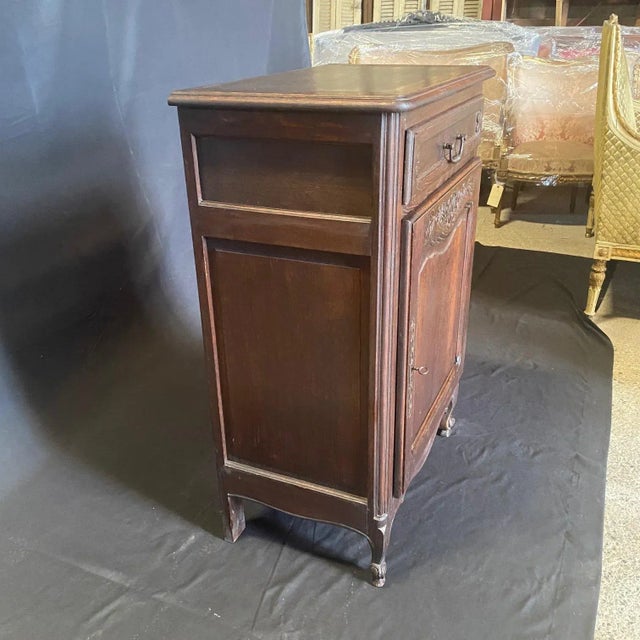 French 19th Century Louis XV Provincial Oak Petite Buffet Cabinet For Sale - Image 10 of 12