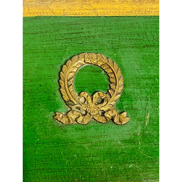 Vintage Italian Gilt and Green Painted Box With Metal Lion Paw Feet and Metal Laurel Wreath For Sale - Image 16 of 17