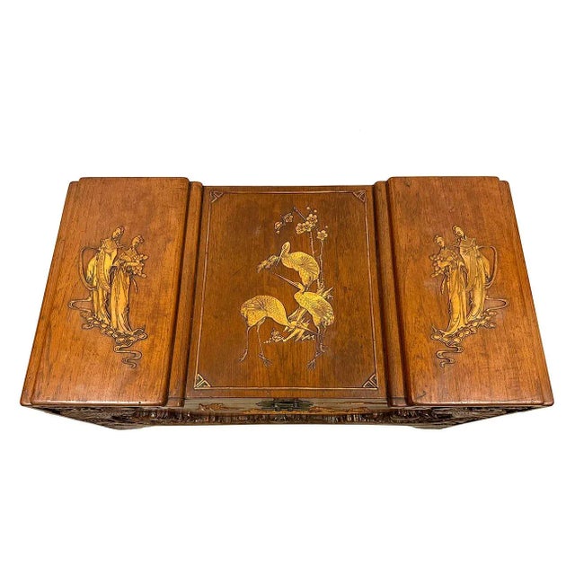 Early 20th Century Chinese Carved Camphor Wood Hope Chest For Sale In Los Angeles - Image 6 of 12