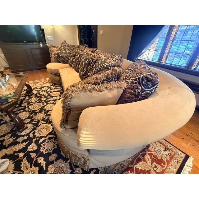 Transitional Taylor King Sectional Sofa With Contrasting Back and Throw Pillows For Sale In Pittsburgh - Image 6 of 9