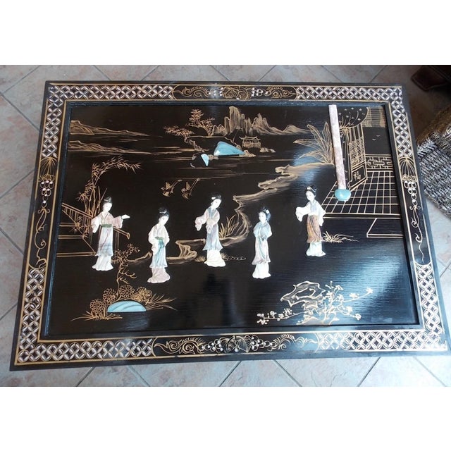 Chinoiserie Antique Chinoiserie Black Accent Table Asian Design Geisha Glass Top For Sale - Image 3 of 14
