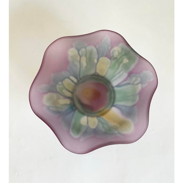Art Nouveau Hand-Painted Nouveau Art Glass Ruffled Bowl in Amethyst & Iridescent Pastels For Sale - Image 3 of 8