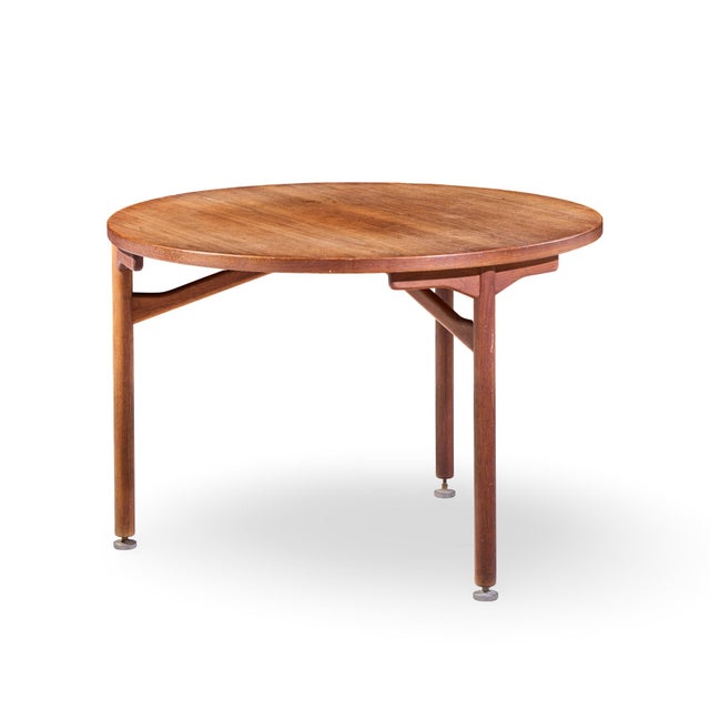 Jens Risom Mid Century Round Walnut Dining Table For Sale In Chicago - Image 6 of 7