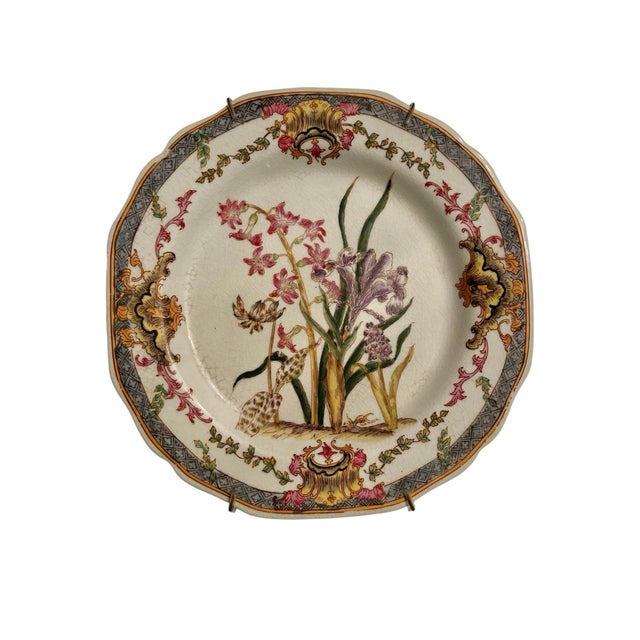 Vintage Chinese Floral Ceramic Crackle Glaze Decorative Plates - Set of 3 For Sale - Image 4 of 7