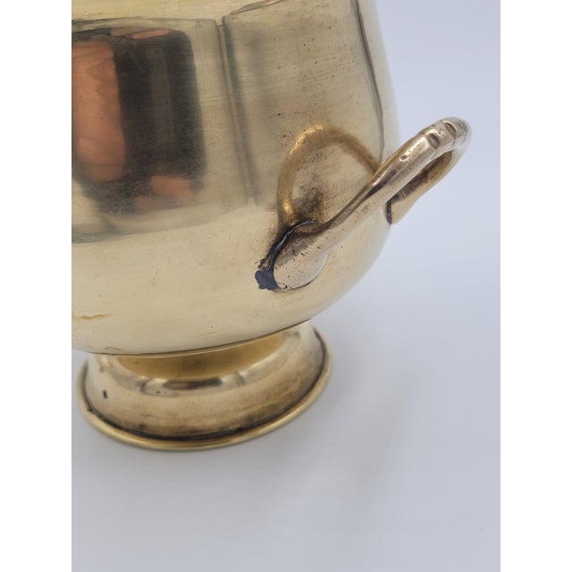 Vintage Carnat Hand-Polished Brass Footed Cachepot / Planter – Made in India For Sale - Image 10 of 12