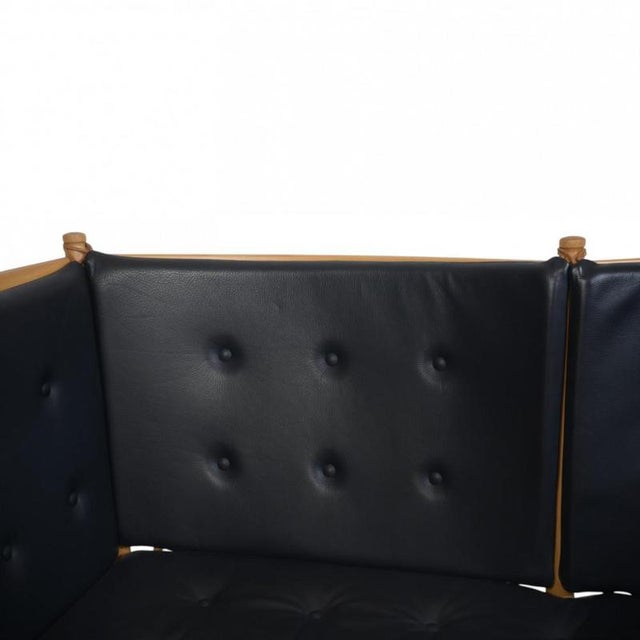 Spoke Back Sofa in Black Leather by Børge Mogensen, 1970s For Sale - Image 4 of 18