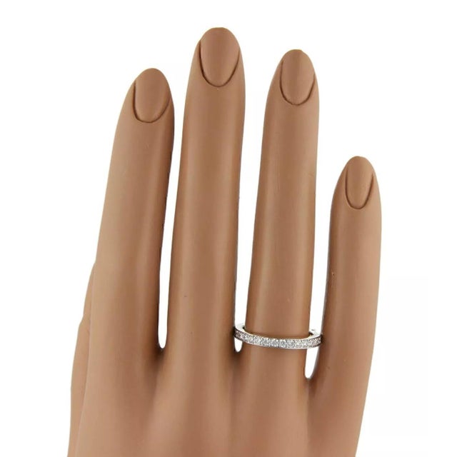 Late 20th Century Hearts on Fire 0.40ct Diamond Wedding Band Ring in 18k White Gold - Size 6.5 For Sale - Image 5 of 5