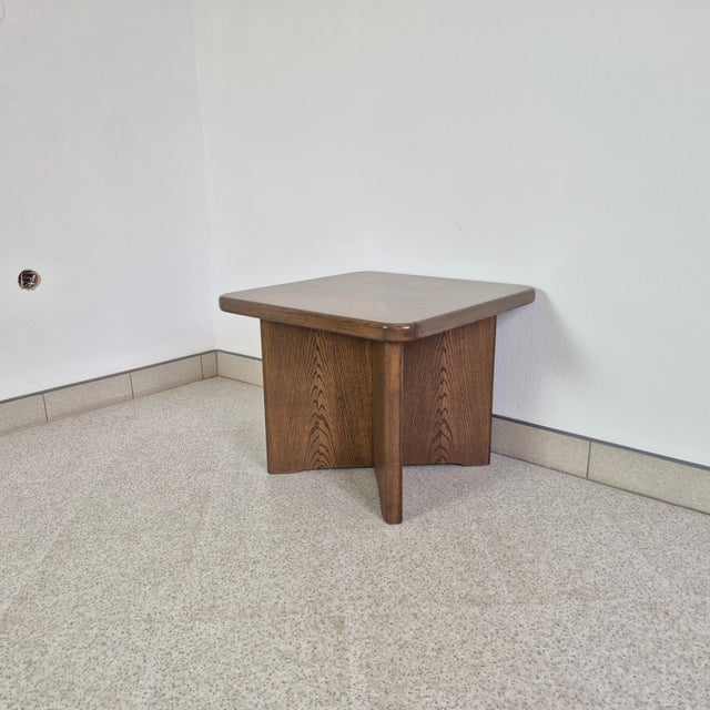 Postmodern Vintage Oak Side Table from Gordon Russell, 1980s For Sale - Image 3 of 9