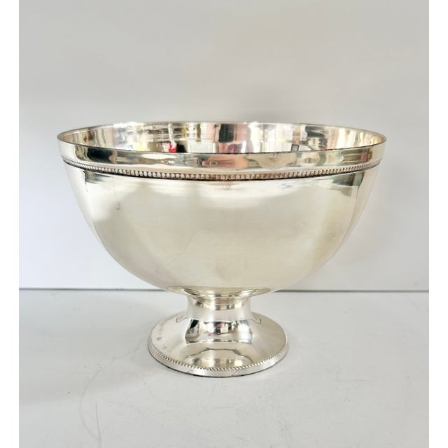 Hollywood Regency Vintage Silverplate Pedestal Bowl – Bar Cart Catchall Nut Dish – Classic Beaded Rim Serving Bowl For Sale - Image 3 of 6