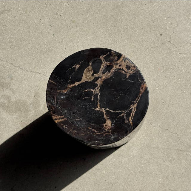 Small Side Table in Black Petrified Wood with Beige Streaks and Grey Sides, 1980s For Sale - Image 9 of 18