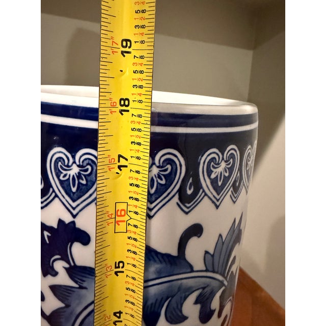 Vintage Heavy White and Blue Chinoiserie Porcelain Umbrella Stand, Circa 1990s For Sale In San Diego - Image 6 of 8