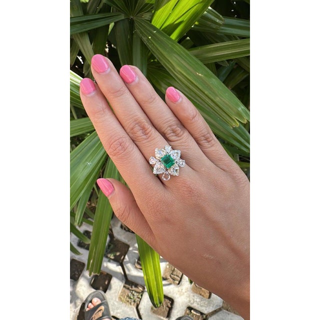 Set in 18k Gold, 1.52 Carats Zambian Emerald & Rose Cut Diamonds Engagement Ring, Us Size 6 For Sale - Image 13 of 13