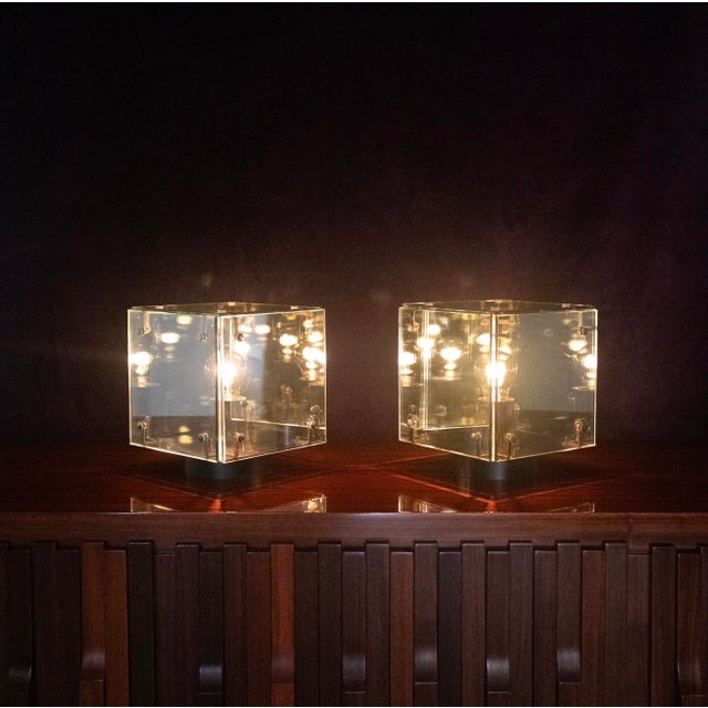 Italian Prisma Glass and Mirrored Table Lamps by Studio A.R.D.I.T.I for Sormani, 1970s, Set of 2 For Sale - Image 15 of 18