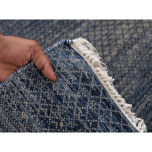 2.6' x 10' Savannah Hand Knotted Modern Blue Gray Wool & Silk Rug For Sale - Image 16 of 18