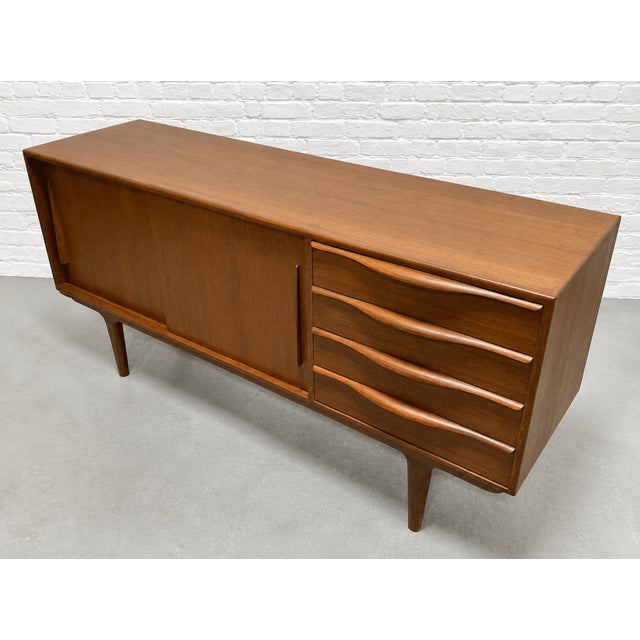 Sculptural Mid Century Modern Styled Credenza / Media Stand / Sideboard For Sale - Image 10 of 11