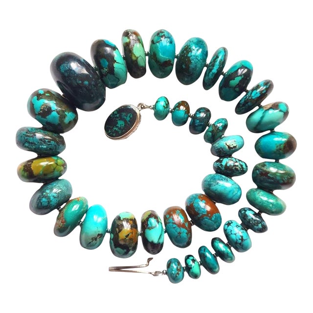 Hubei Turquoise Beaded Necklace For Sale