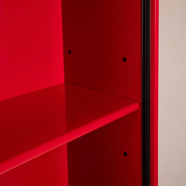 Double-Face Rotating Bookcase / Cabinet in Red Lacquer by Cini Boeri for Arflex, 1980 For Sale - Image 11 of 18