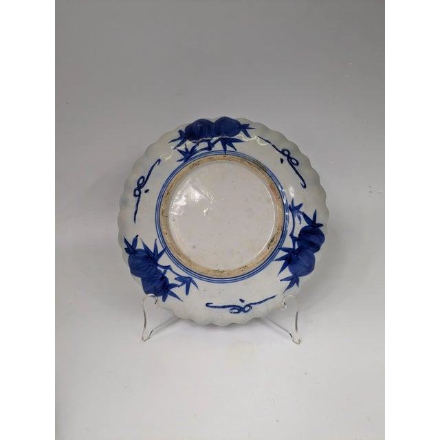 Pair of Early 20th Century Japanese Imari Plates For Sale - Image 4 of 7