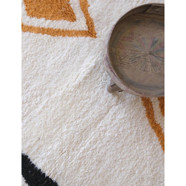 Modern Moroccan Wool Rug - 8.2 X 6.3 Ft For Sale In Cleveland - Image 6 of 8