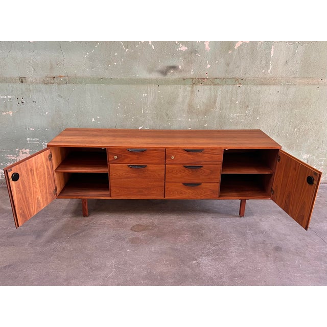 Jens Risom 1960s Jens Risom (Attributed) 72” Walnut Credenza, Refurbished W/ Restored Top For Sale - Image 4 of 12