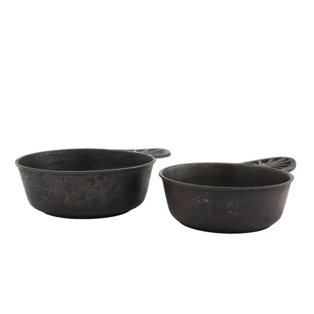 English Two Graduated Cast Iron Porringers by Kenrick Iron Mongers, 1790-1830 For Sale - Image 3 of 8