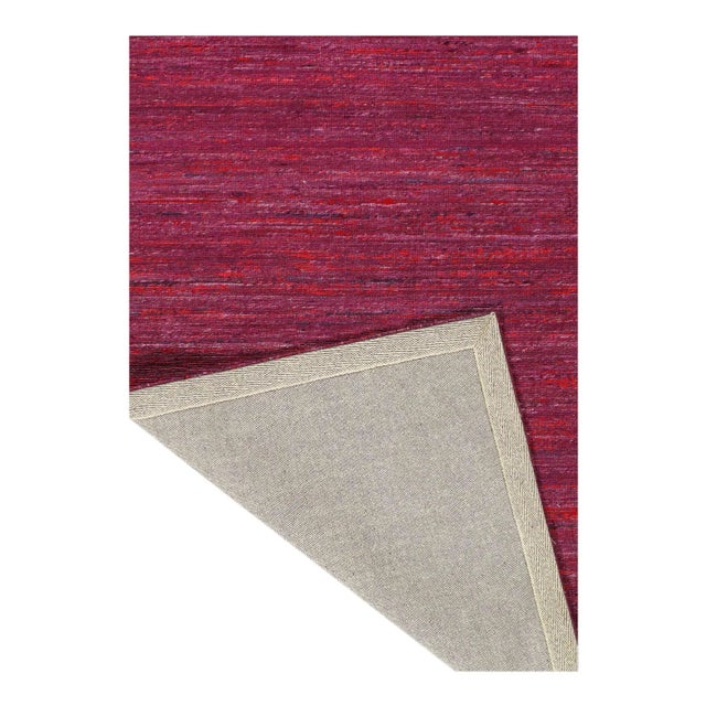 Sari-silk Modern Rug. Fine weave. These Modern rugs are sure to add a touch of modern elegance to any room in your home.