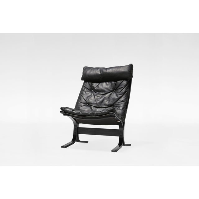 Wood Highback Siesta Chair in Black Leather and Plywood by Ingmar Relling for Westnofa, 1960s For Sale - Image 7 of 7