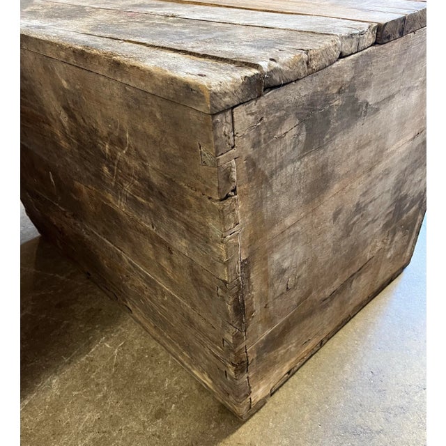 Gray Mid 19th Century Painted Trunk For Sale - Image 8 of 12