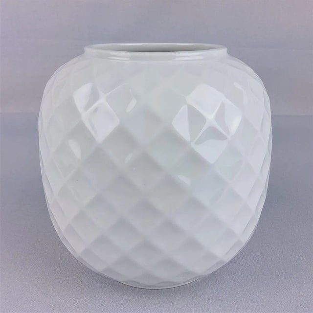 White Vintage White Porcelain Vase from Thomas, 1970s For Sale - Image 8 of 8